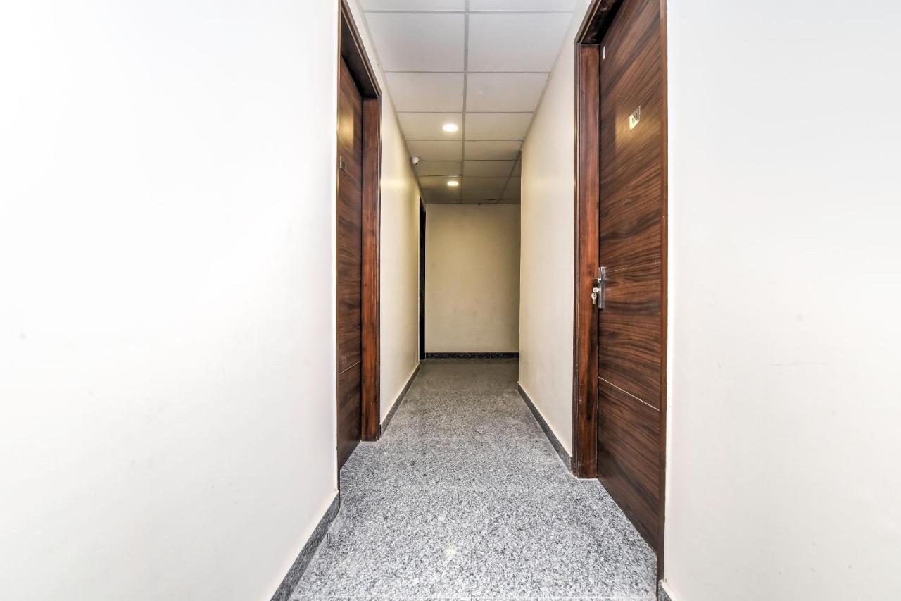 Oyo 80678 Shreenath Residency Neu-Delhi Exterior foto