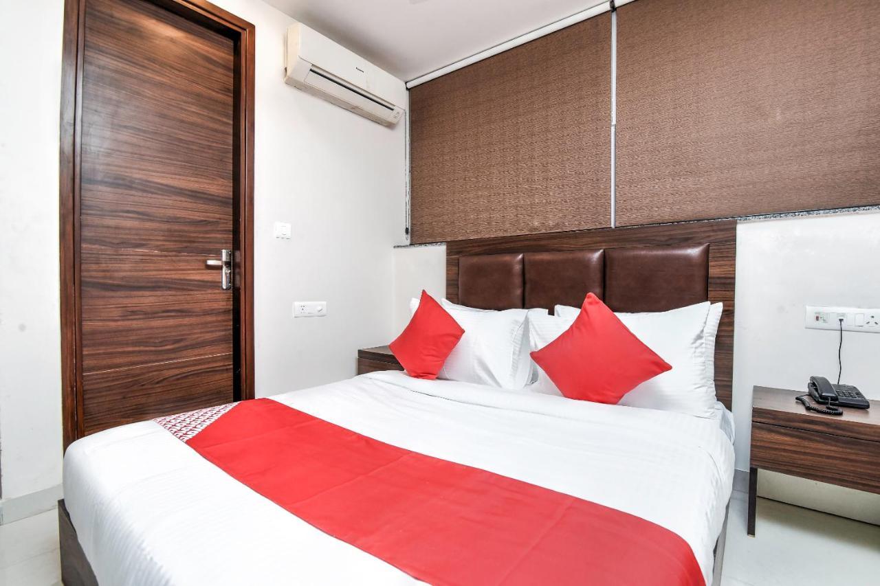 Oyo 80678 Shreenath Residency Neu-Delhi Exterior foto